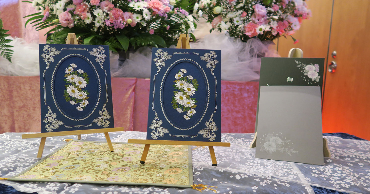 お悔やみ　電報　タイミング